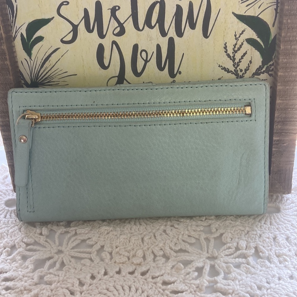 Kate Spade Robins Egg Blue Pebbled Leather Wallet Gold Trim Nice! Come see! - Picture 2 of 11